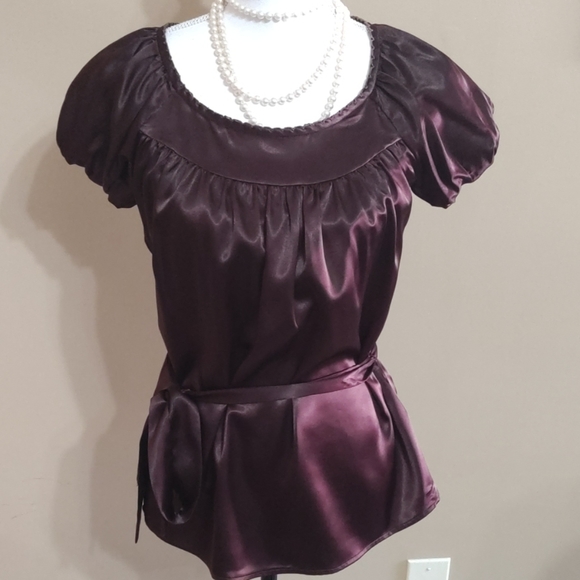 Due per due Tops - Beautiful Satin like finish Blouse